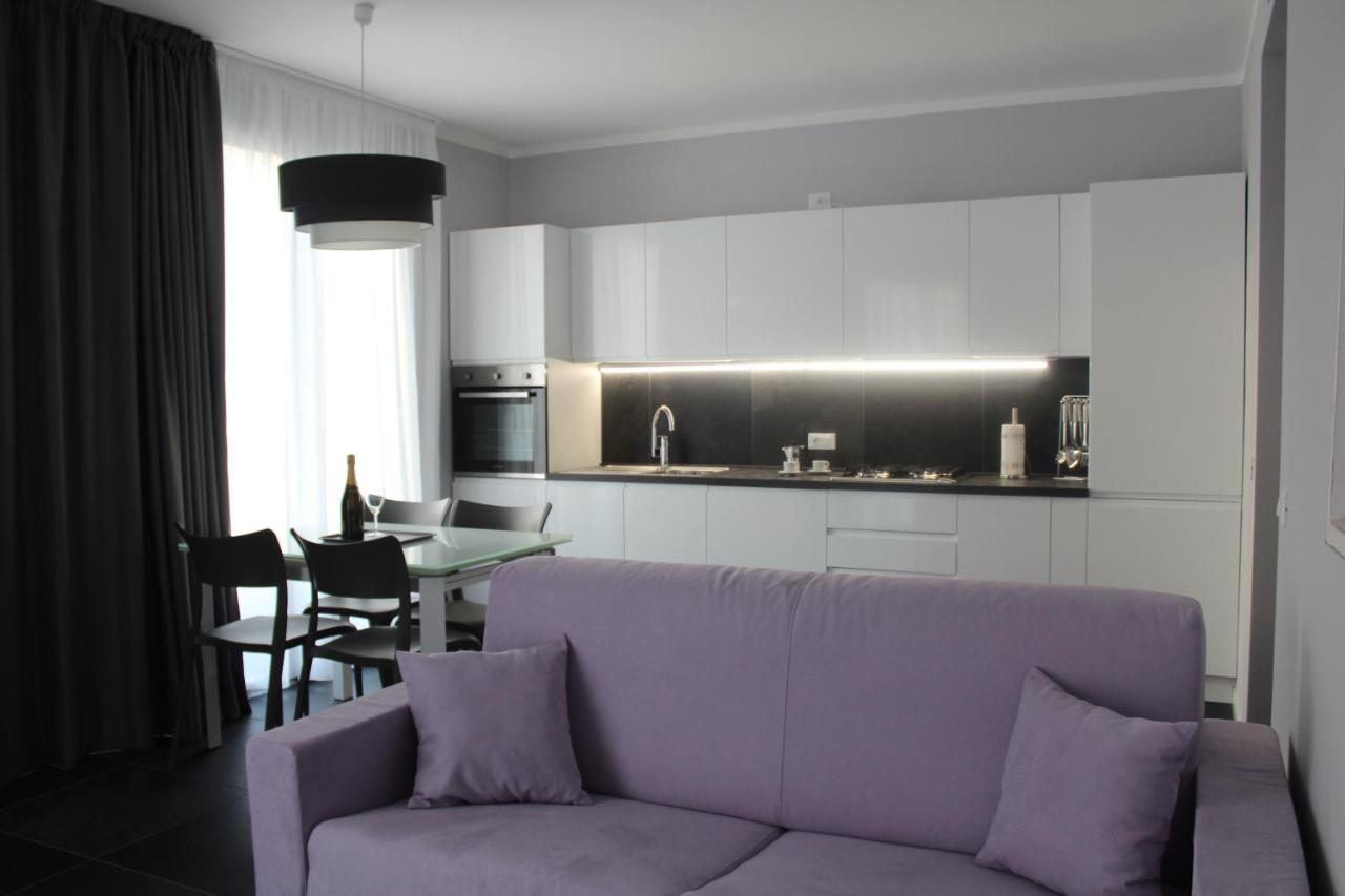 Abelia 4 Apartment Pietra Ligure Bagian luar foto