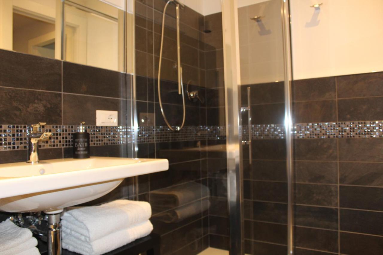 Abelia 4 Apartment Pietra Ligure Bagian luar foto