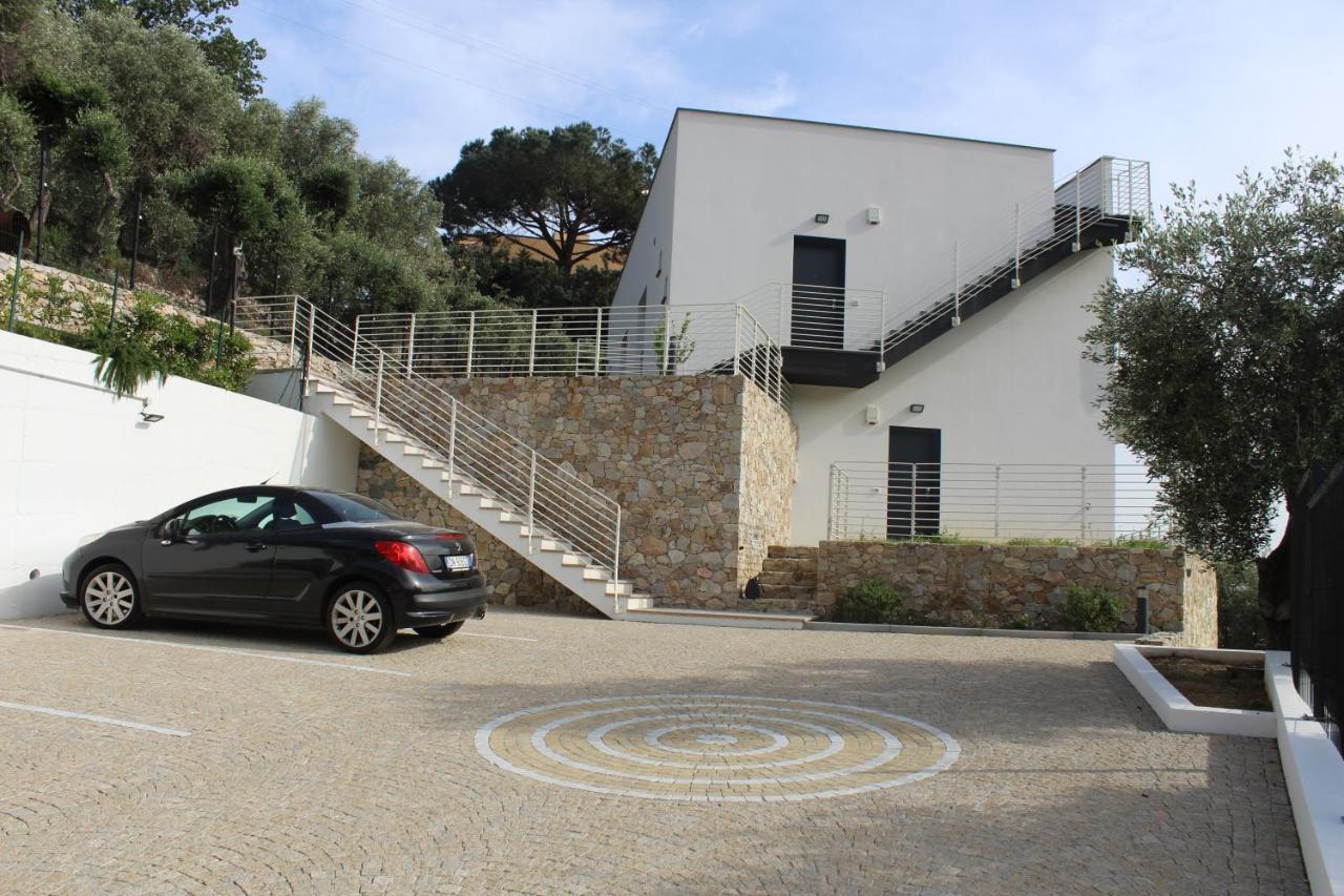 Abelia 4 Apartment Pietra Ligure Bagian luar foto